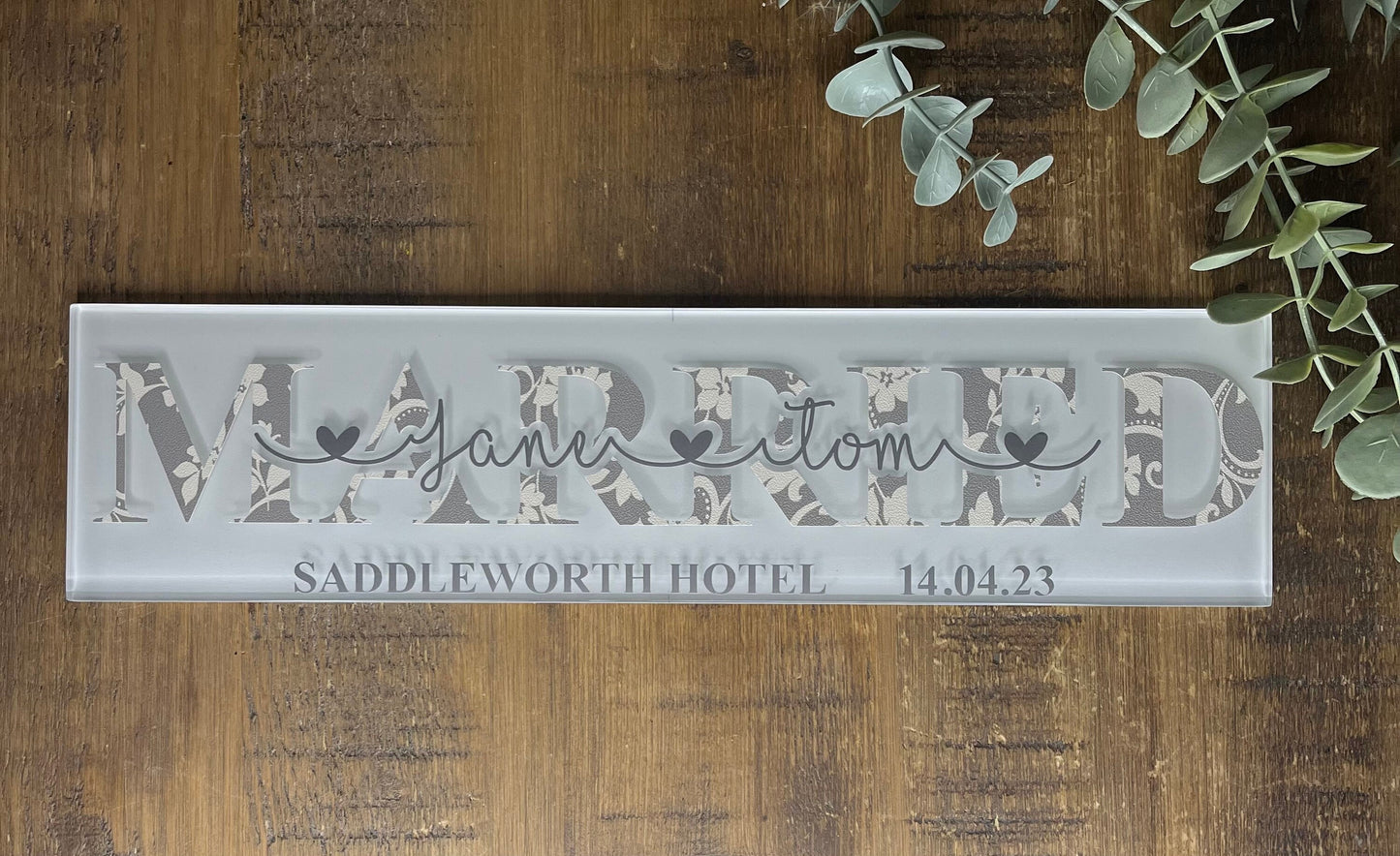 Personalised Wedding Gift for Home I Personalised Wedding Plaque/Tile/Sign | Wedding Day Present | Top Table Wedding Sign/Newlyweds Gift