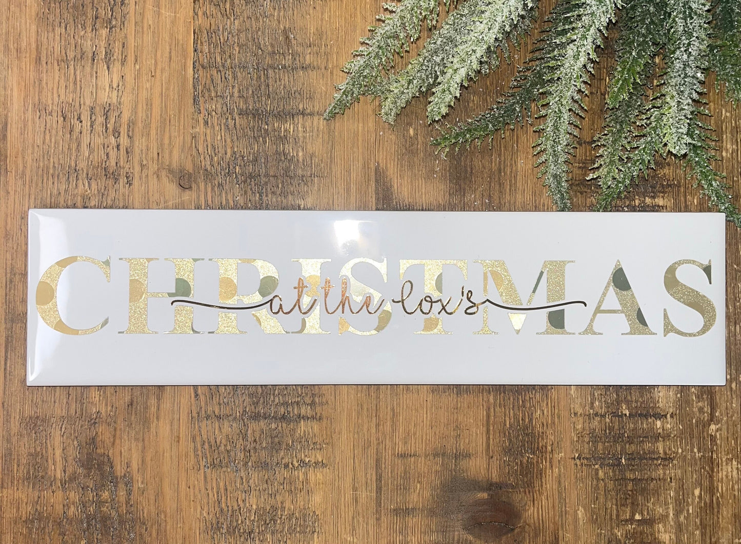 Christmas Personalised Family Sign I Christmas Welcome Sign Plaque/Tile | Personalised Christmas Decoration/Ornament | Festive gift