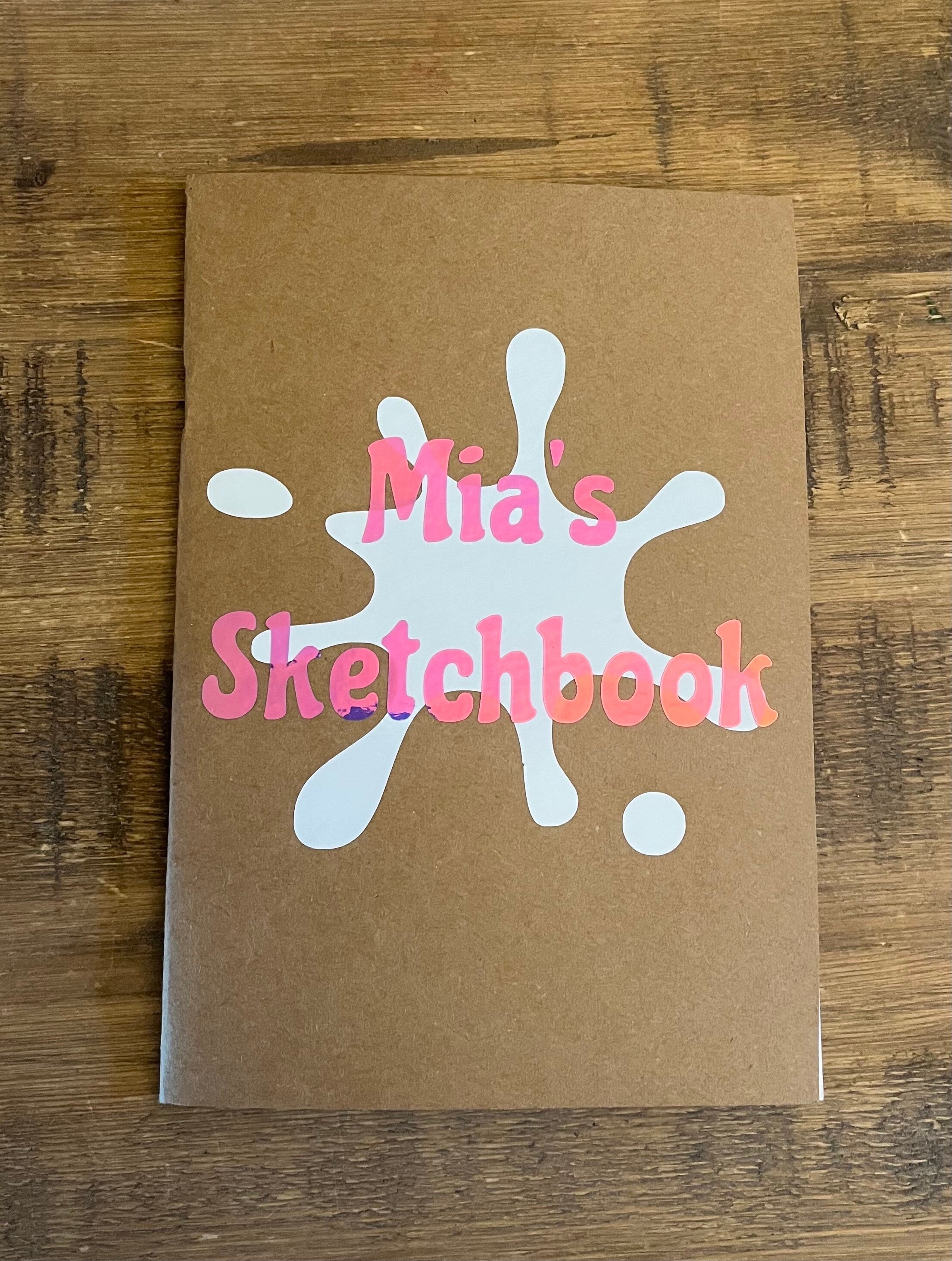 Bridal Children’s Wedding Favour: sketchbook & crayons | Kid’s Wedding activity book | Personalised Wedding Favour book | Kid’s Wedding Gift - The Crafty Bee