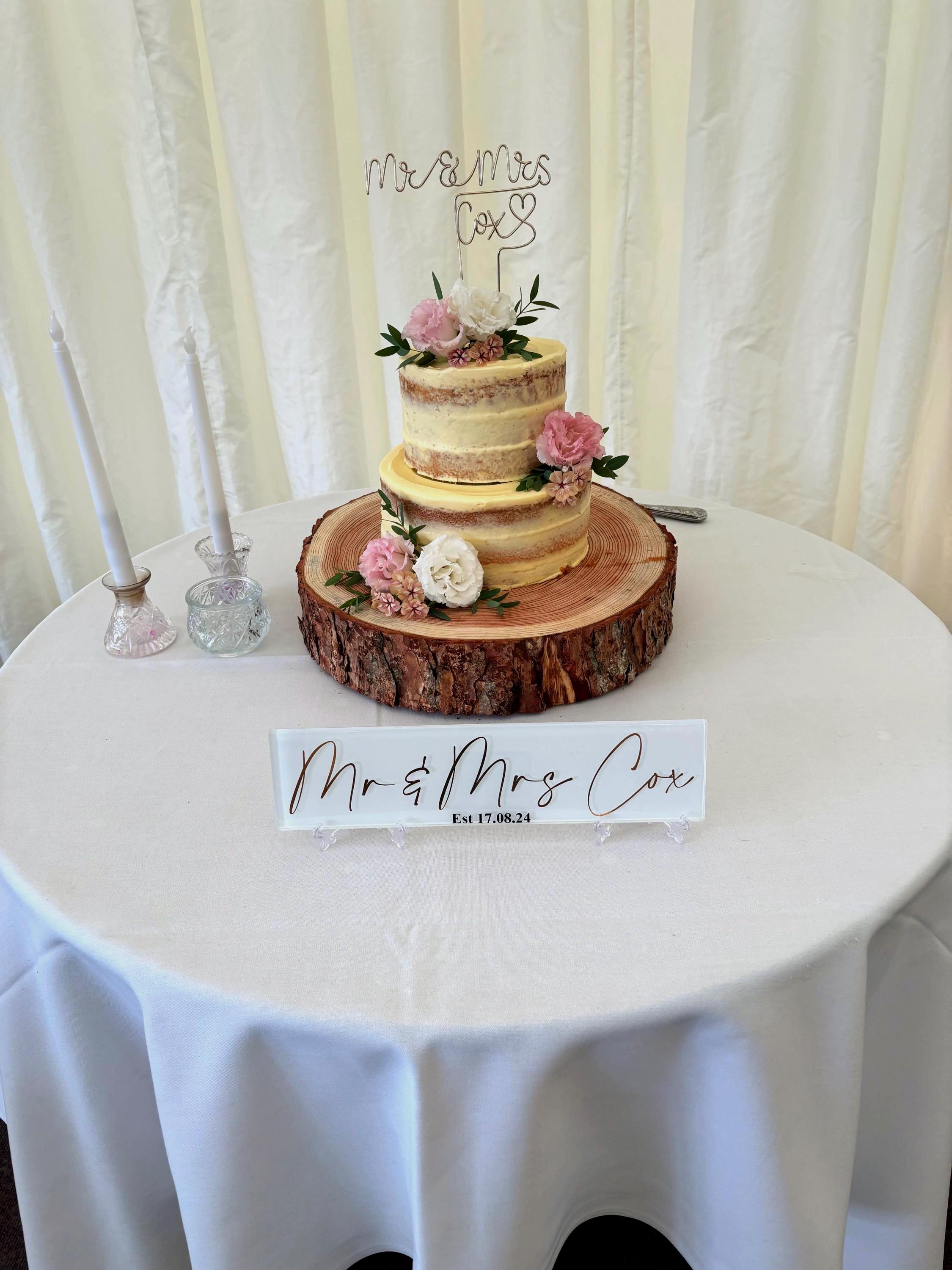 Bridal Personalised Wedding Gift for Home I Personalised Wedding Plaque/Tile/Sign | Wedding Day Present | Top Table Wedding Sign/ Newlyweds Gift - The Crafty Bee