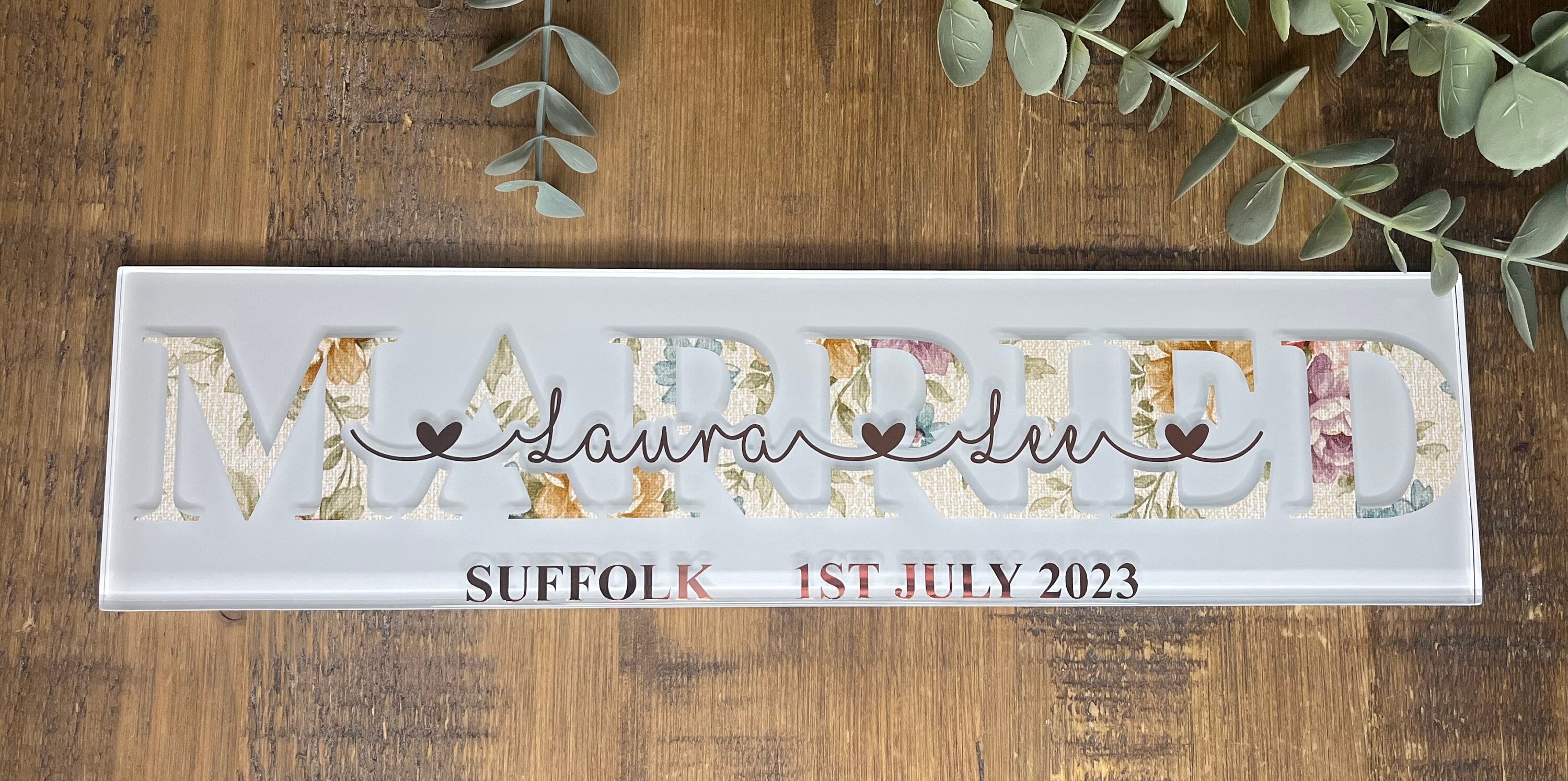 Bridal Personalised Wedding Gift for Home I Personalised Wedding Plaque/Tile/Sign | Wedding Day Present | Top Table Wedding Sign/Newlyweds Gift - The Crafty Bee