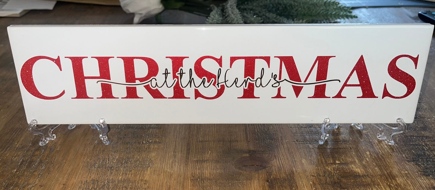 Christmas Personalised Family Sign I Christmas Welcome Sign Plaque/Tile | Personalised Christmas Decoration/Ornament | Festive gift
