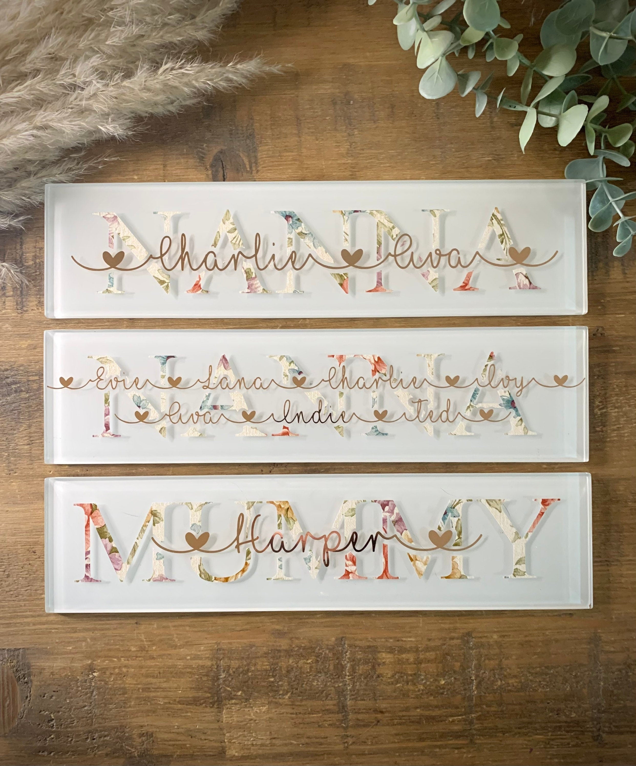 Mother’s Day Personalised Gift | Birthday Name Tile I Mum/Mummy Sign I Nana Sign I Grandma Plaque | Special Birthday Gift - The Crafty Bee