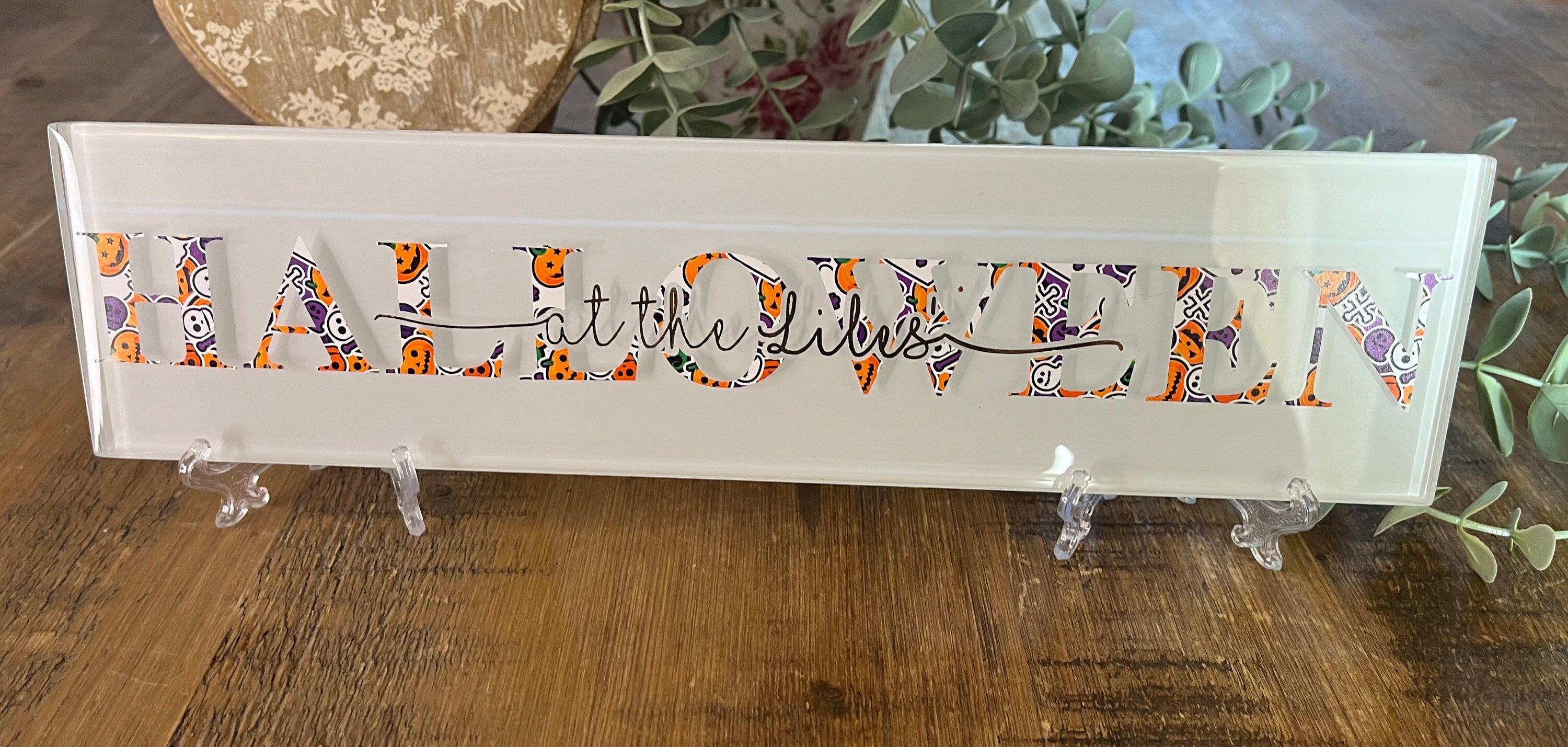 Personalised Family Halloween Sign | Spooky Halloween Gift | Halloween Family Name Decor | Personalised plaque | Halloween Wall Art Boo Crew - The Crafty Bee